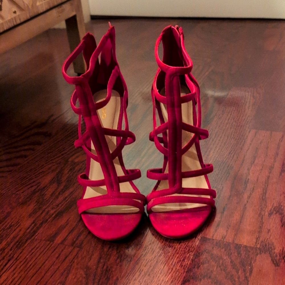 Sexy red Aldo zip back, strapped heels